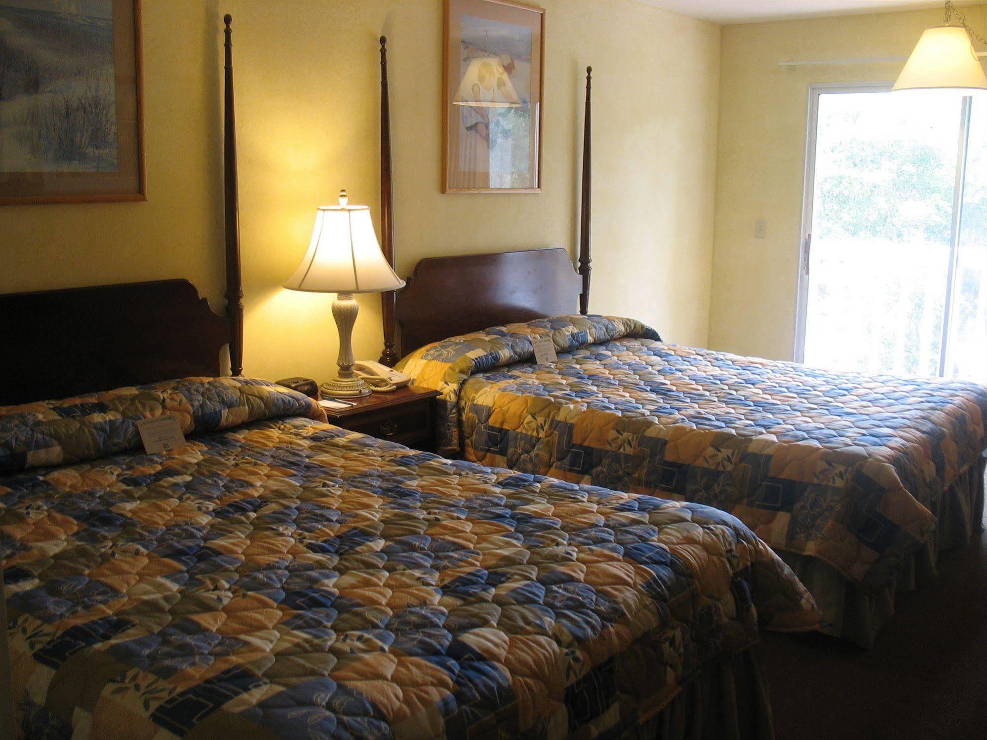 Creekside Inn Downtown Cambria Dış mekan fotoğraf